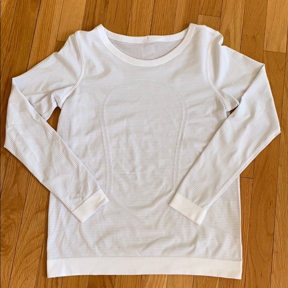 Lululemon Swiftly Tech Breeze Tee LS size 6 white